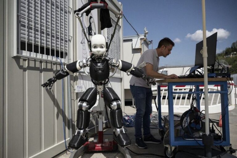 italy-science-icub-robot-var-1.jpg