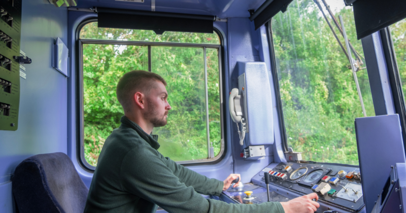 UK: 18-Year-Olds Can Now Train to Become Train Drivers Under New Rules