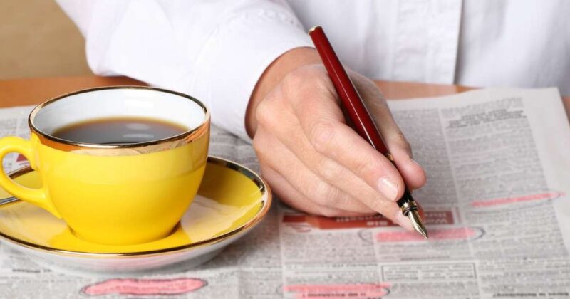 UK Job Vacancies Hit Five-Year Low as Hiring Market Weakens