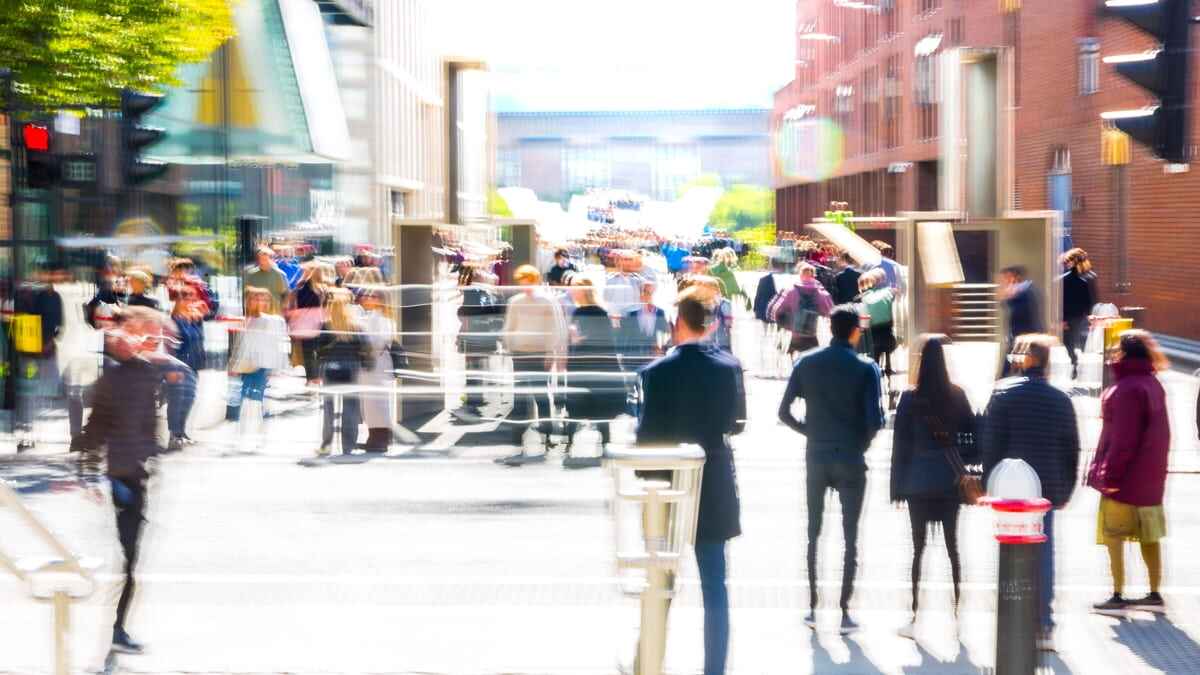 Number of UK job vacancies increased in May