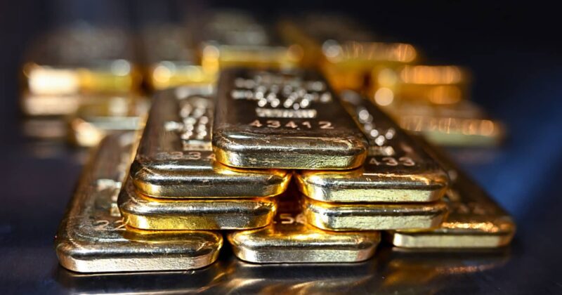 Gold hits seven-week high as weak U.S. jobs data dents rate hike bets